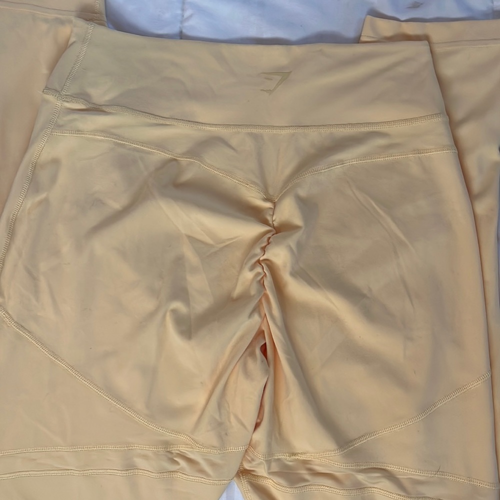 Yellow Gymshark legging